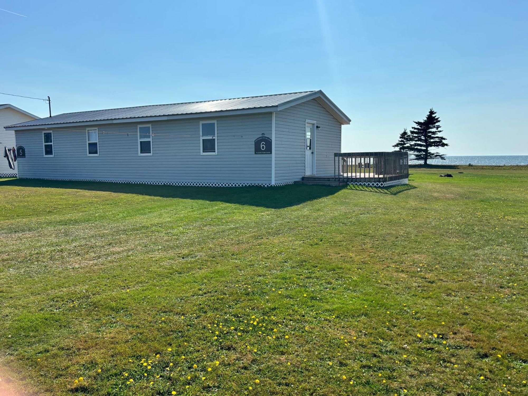 Cottages On Pei-Oceanfront Bedeque Exterior photo