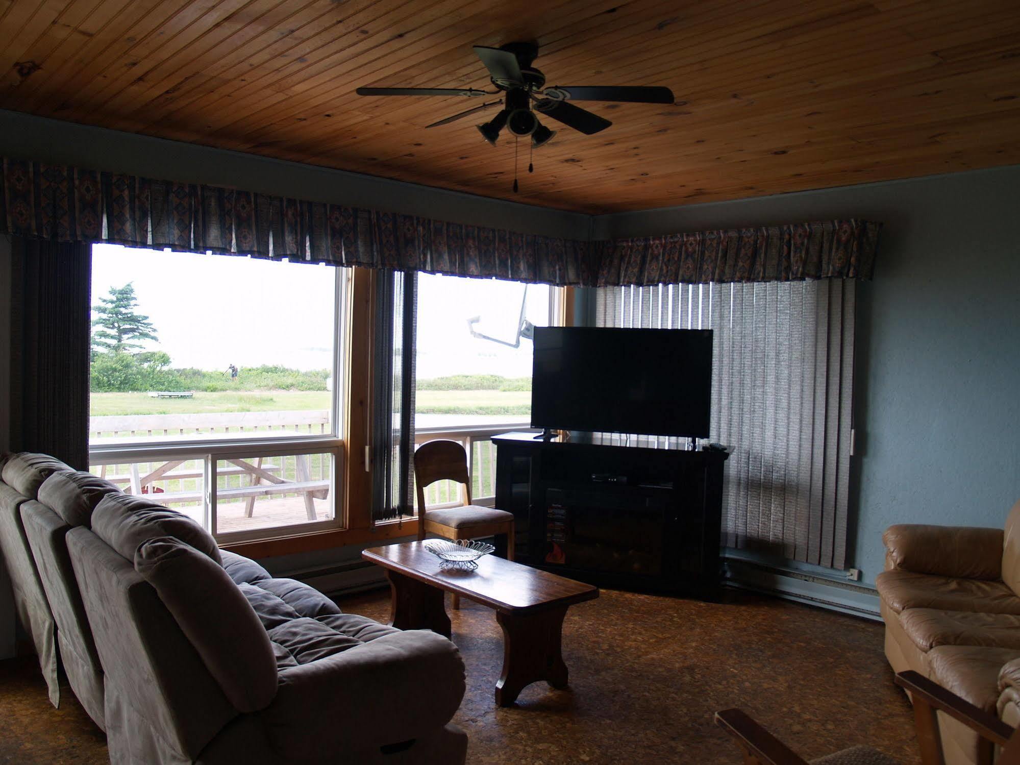 Cottages On Pei-Oceanfront Bedeque Exterior photo