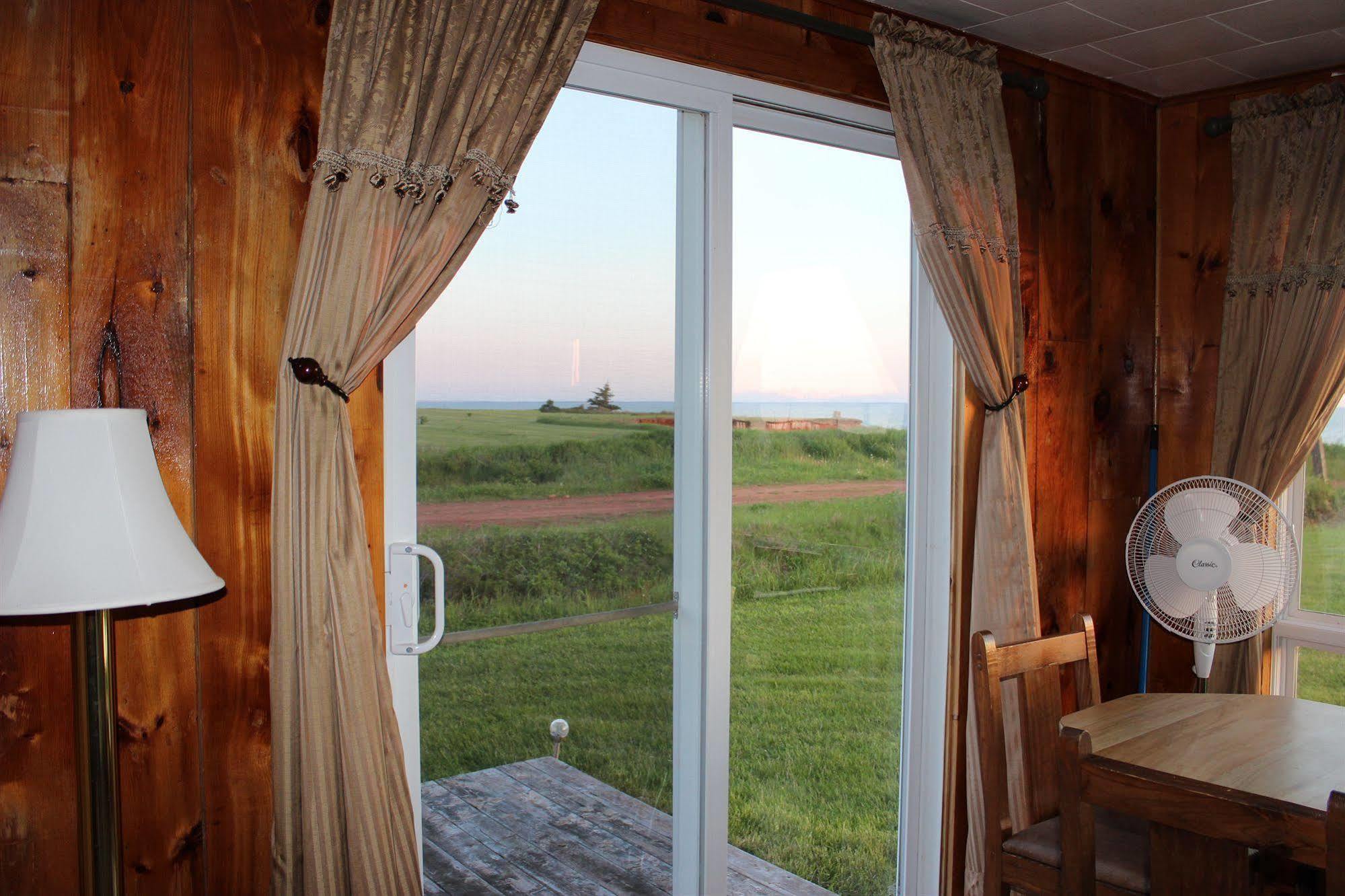Cottages On Pei-Oceanfront Bedeque Exterior photo